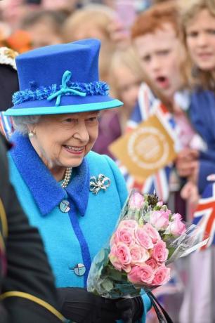 Kuningatar Elizabeth II: n uusi virallinen muotokuva