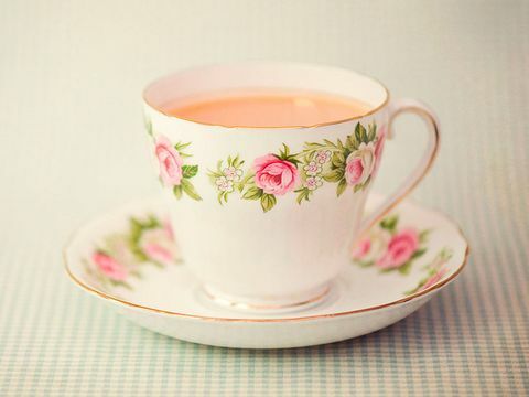 Terveysasiantuntijat kehottavat brittejä juomaan lisää teetä NHS Stay Well This Winter -kampanjaan