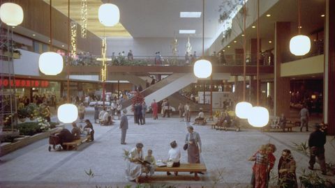 Katso, miltä ensimmäinen amerikkalainen ostoskeskus näytti vuonna 1956